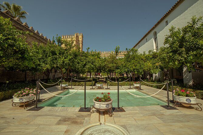 Alcázar de los Reyes Cristianos - Roman sarcophagus and mosaics room: where the past looks handmade
