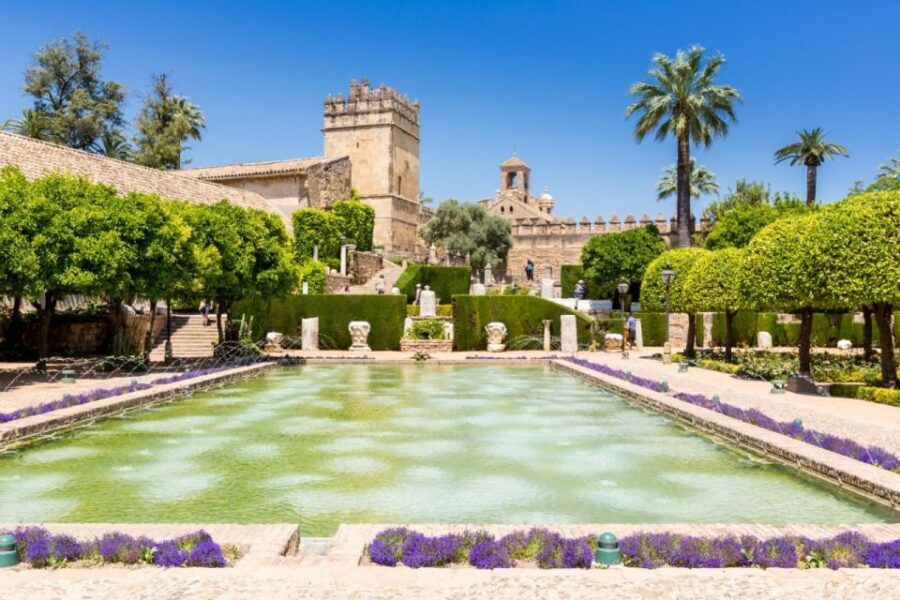 Córdoba: Alcázar and Jewish Quarter 2-Hour Guided Tour - If Alcázar de los Reyes Cristianos is closed: your visit gets redirected