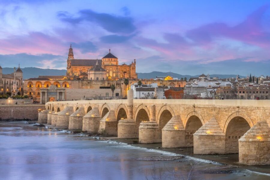 Cordoba City Tour on Your Phone: The Glory of Al-Andalus - The middle of the walk: Plaza del Potro and the Cordoba Synagogue