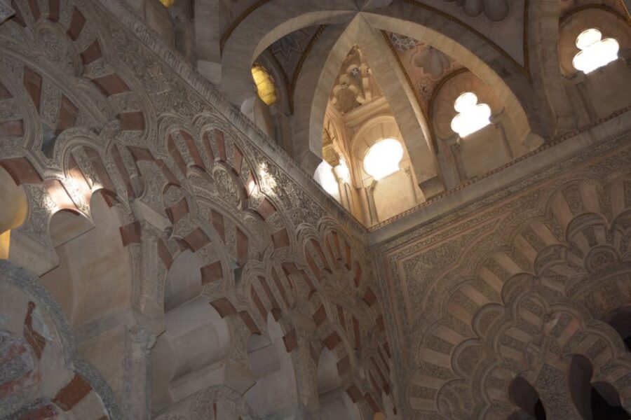 Cordoba: Early Bird Private Tour of the Mosque-Cathedral - Photo time and self-exploring after the tour