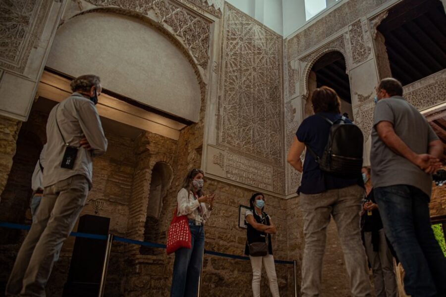 Cordoba: Jewish Quarter Walking Tour - The synagogue stop: what you should expect, plus a real heads-up