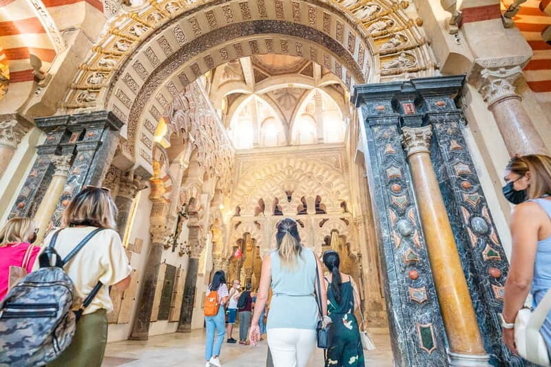 Córdoba: Mosque, Jewish Quarter & Tour with Ticket - Mosque-Cathedral entry: separate entrance and a headset that actually helps