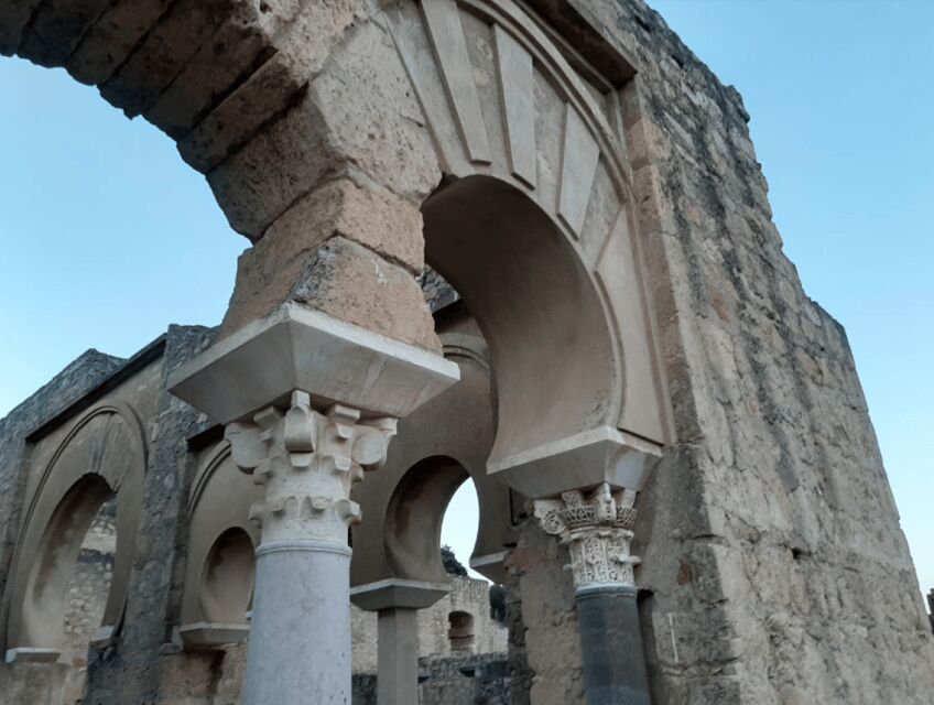 Guided tour of Medina Azahara only in french - The UNESCO setting: why Madinat al-Zahra is more than a highlight
